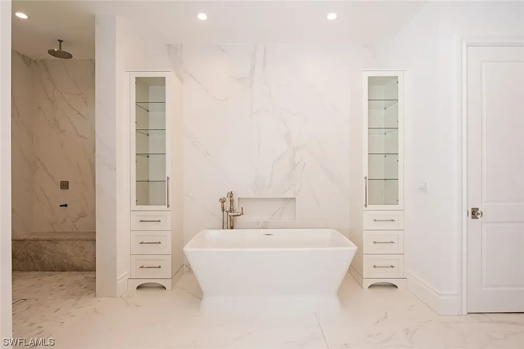 2700 Buckthorn Way Naples FL 34105