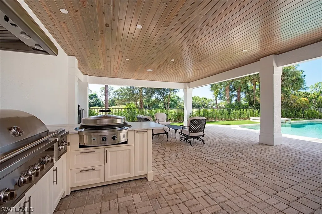 2700 Buckthorn Way Naples FL 34105
