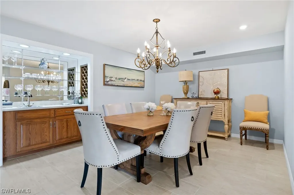 200 Wyndemere Way Naples FL 34105