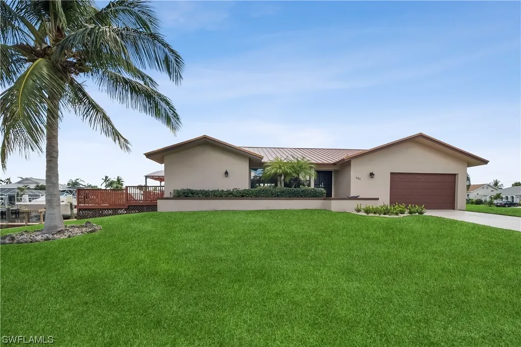 580 Capri Boulevard Naples FL 34113