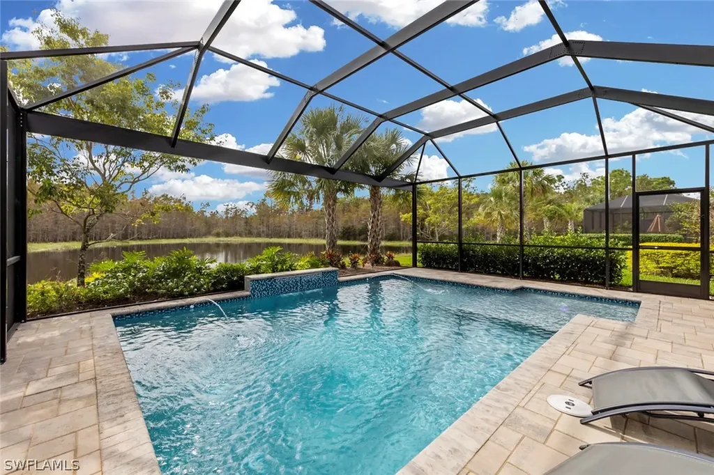 10947 Glenhurst Street Fort Myers FL 33913