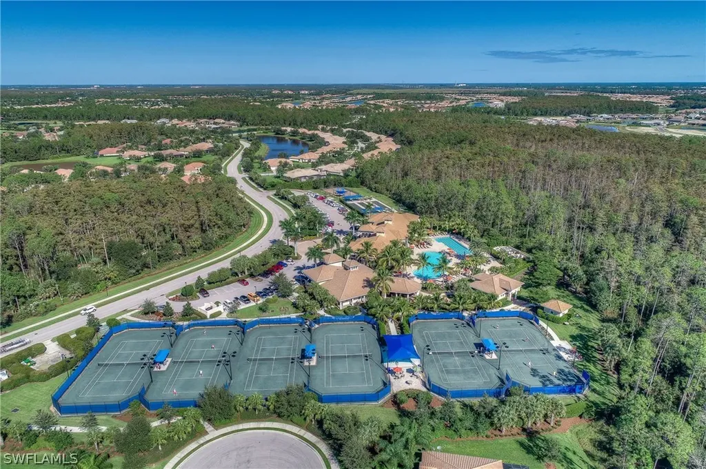 10947 Glenhurst Street Fort Myers FL 33913