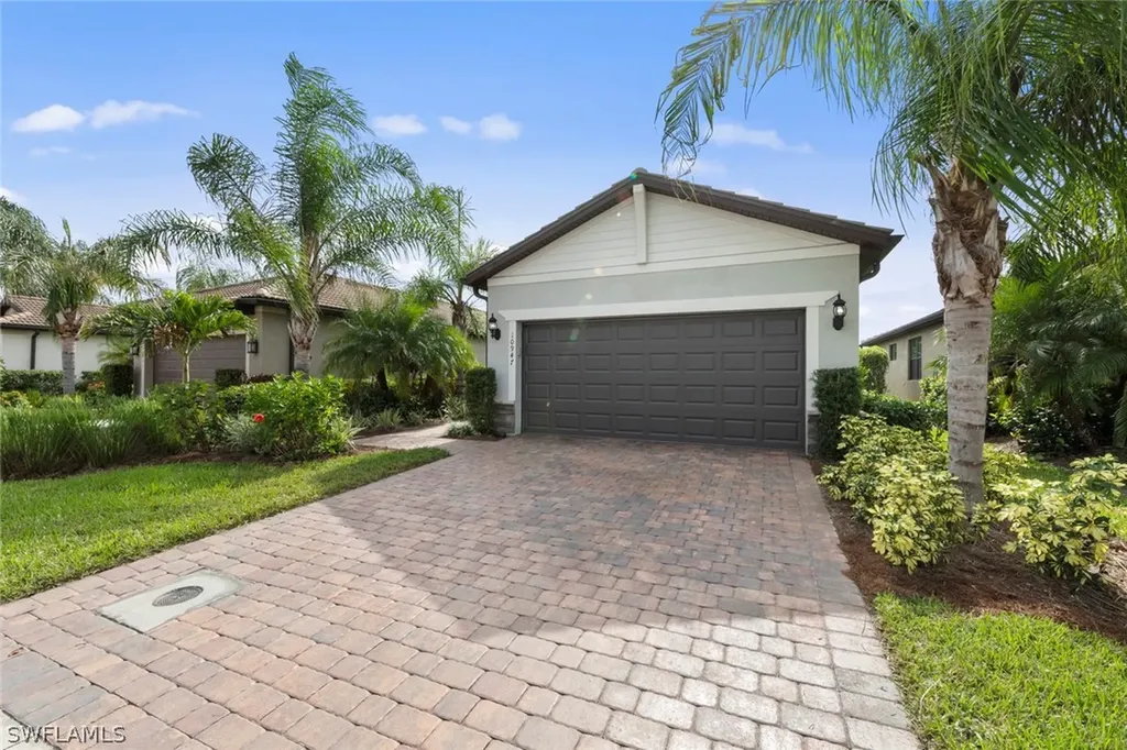 10947 Glenhurst Street Fort Myers FL 33913