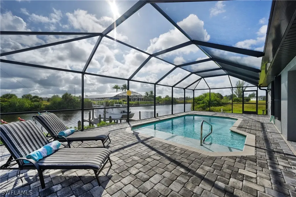 3221/3225 NW 46th Avenue Cape Coral FL 33993
