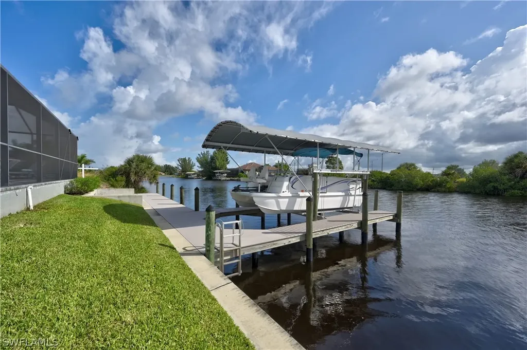 3221/3225 NW 46th Avenue Cape Coral FL 33993