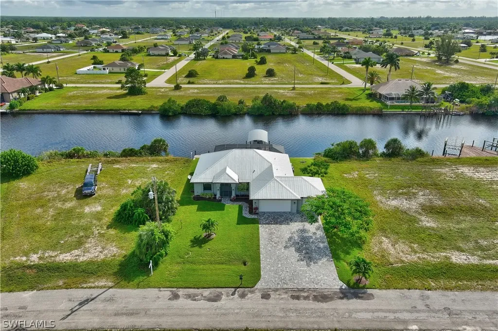 3221/3225 NW 46th Avenue Cape Coral FL 33993