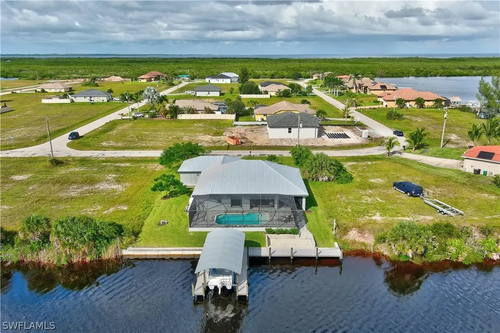 3221/3225 NW 46th Avenue Cape Coral FL 33993
