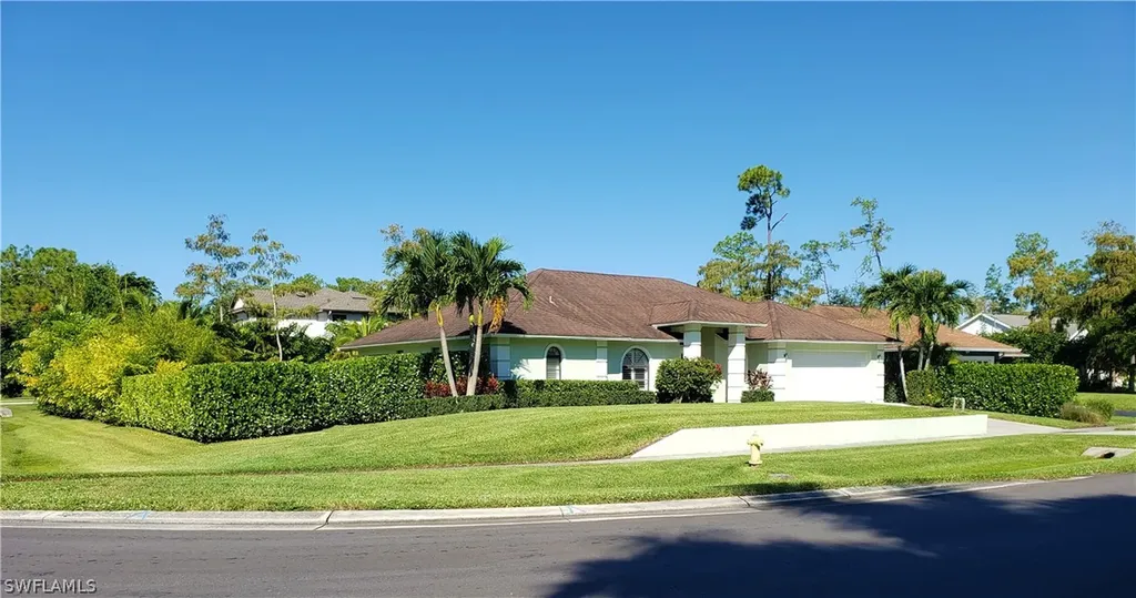 6001 Cypress Hollow Way Naples FL 34109