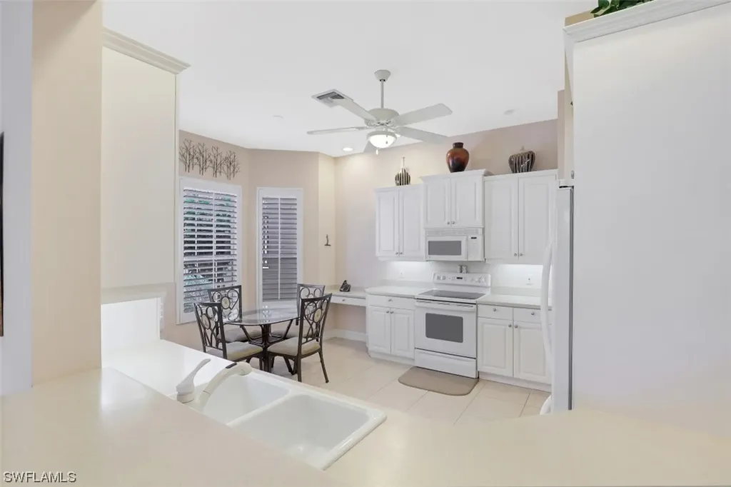 5005 Maxwell Circle Naples FL 34105