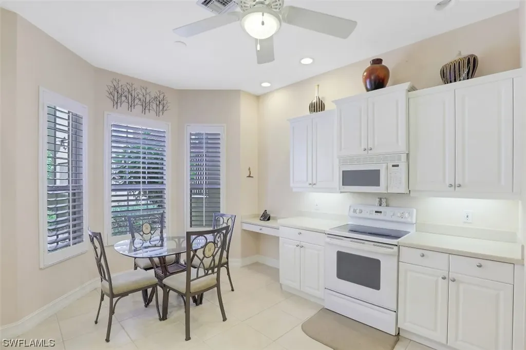 5005 Maxwell Circle Naples FL 34105
