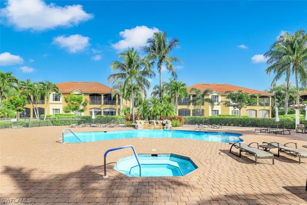 5005 Maxwell Circle Naples FL 34105