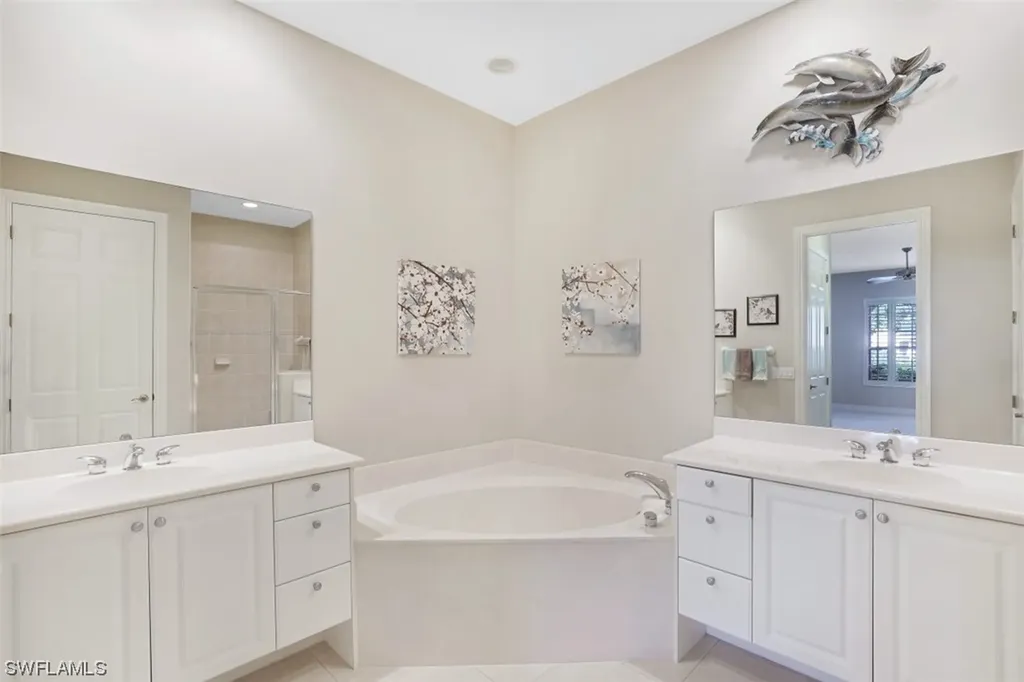 5005 Maxwell Circle Naples FL 34105