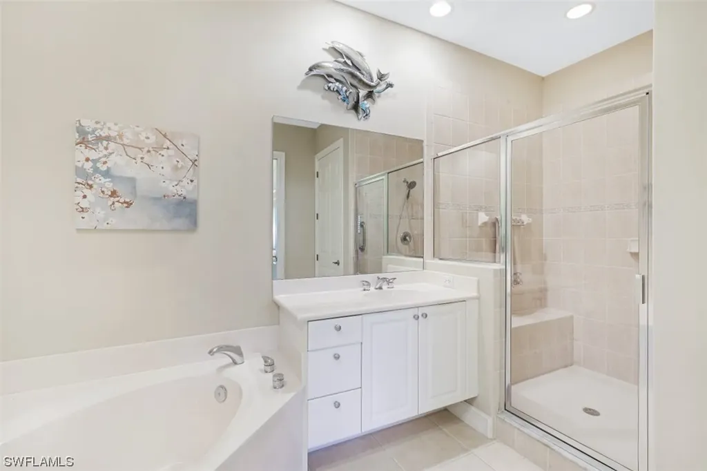 5005 Maxwell Circle Naples FL 34105