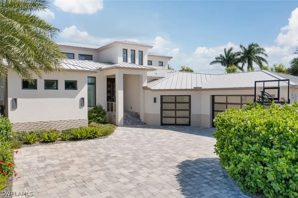 3935 SE 21st Place Cape Coral FL 33904