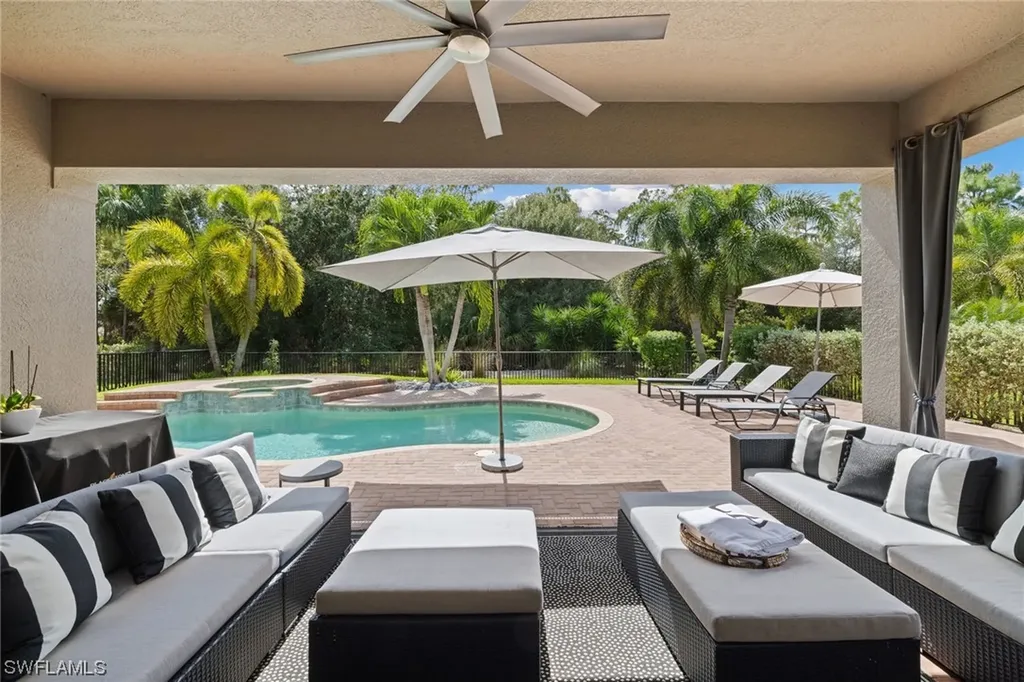 6800 Del Mar Terrace Naples FL 34105