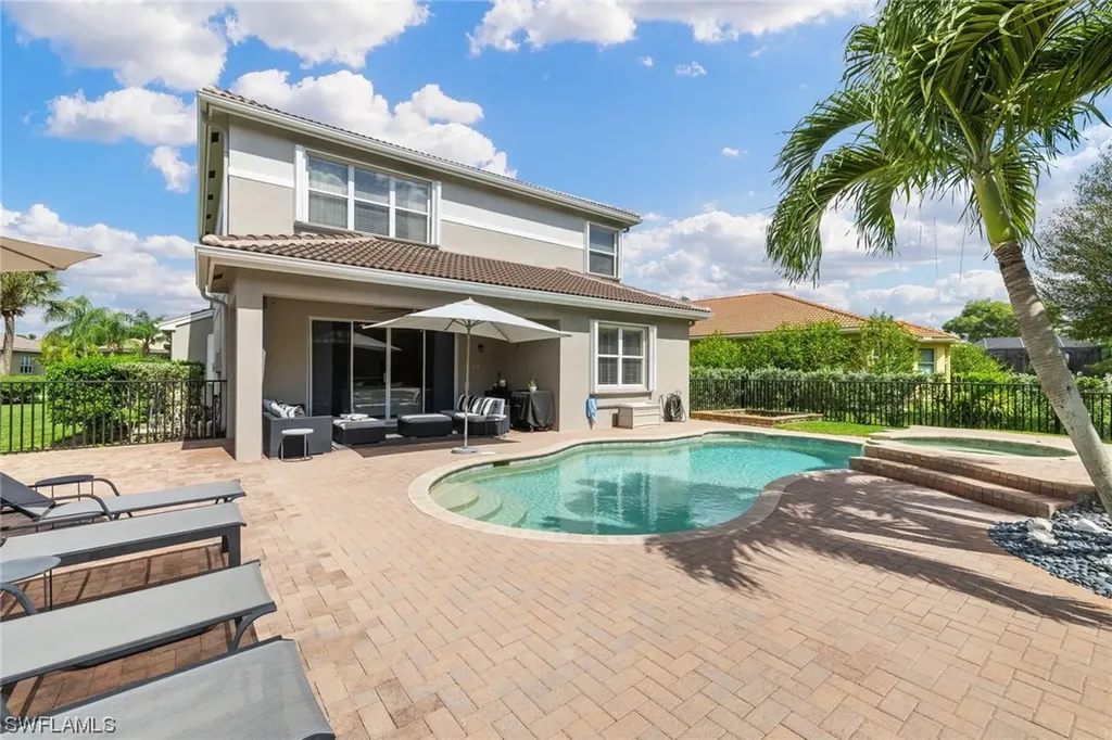 6800 Del Mar Terrace Naples FL 34105