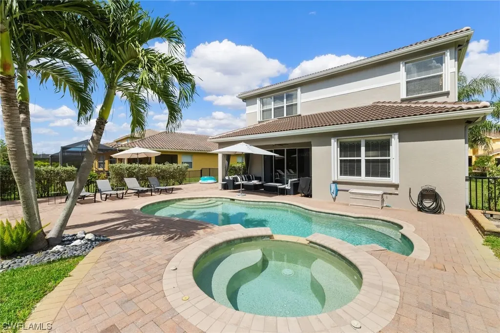 6800 Del Mar Terrace Naples FL 34105