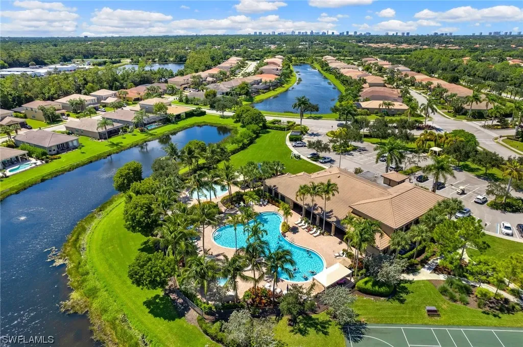 6800 Del Mar Terrace Naples FL 34105