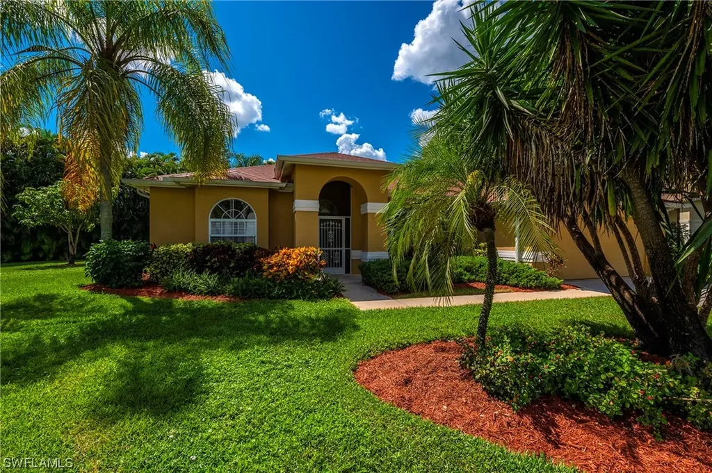 707 Teton Court Naples FL 34104