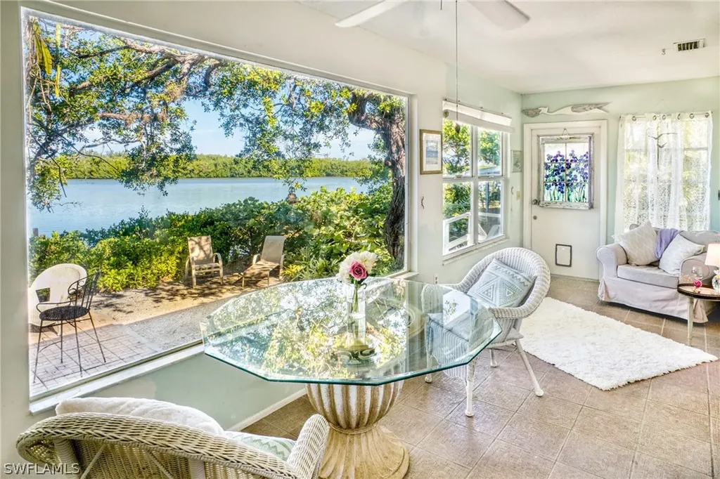 2539 Coconut Drive Sanibel FL 33957