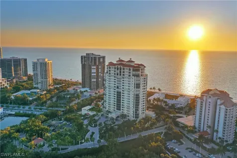 81 Seagate Drive Naples FL 34103