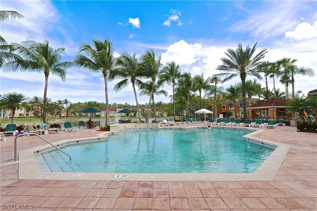 1240 Wildwood Lakes Boulevard Naples FL 34104