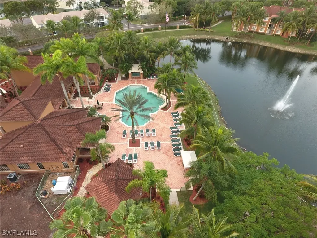 1240 Wildwood Lakes Boulevard Naples FL 34104