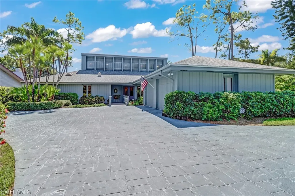 1200 Goldfinch Way Naples FL 34105