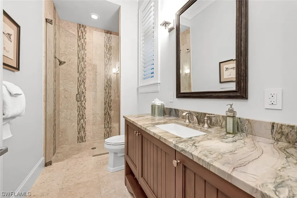 2284 Crayton Road Naples FL 34103