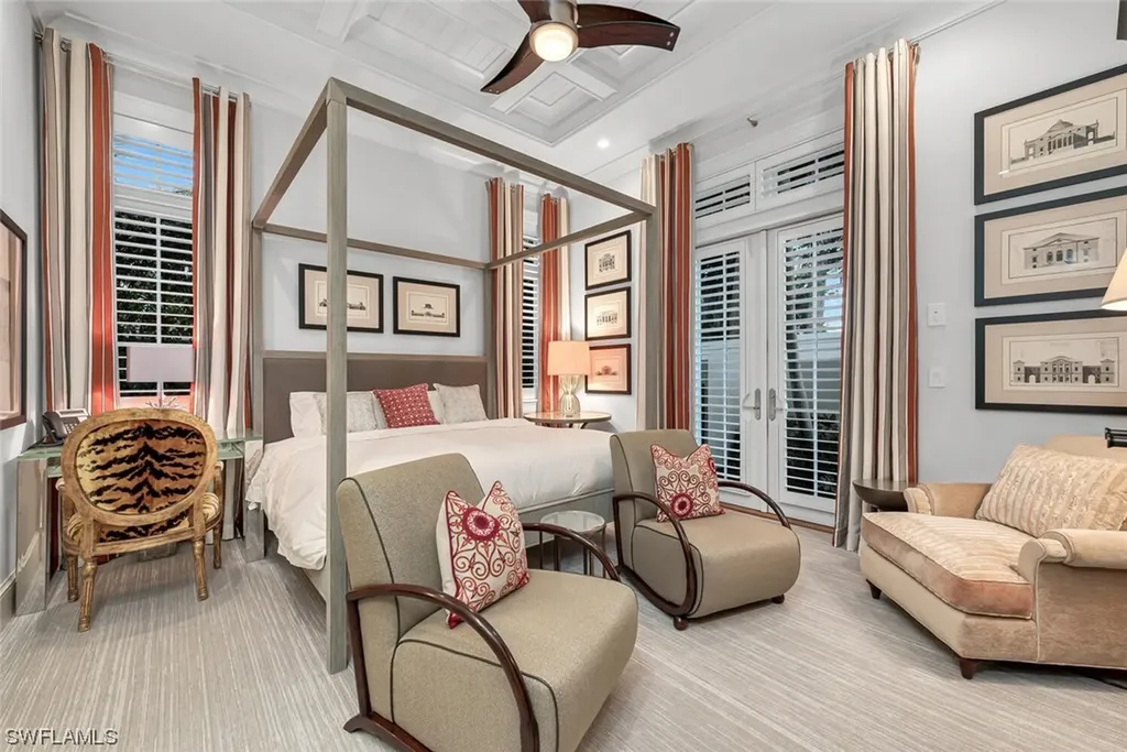 2284 Crayton Road Naples FL 34103