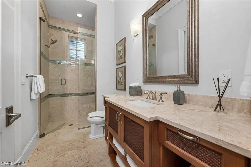 2284 Crayton Road Naples FL 34103