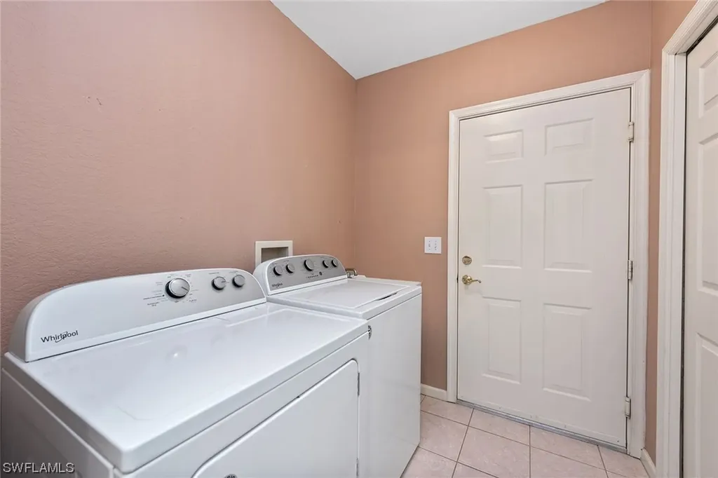3950 Deer Crossing Court Naples FL 34114