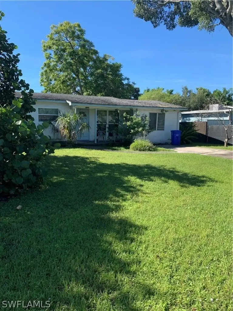1654 Grace Avenue Fort Myers FL 33901