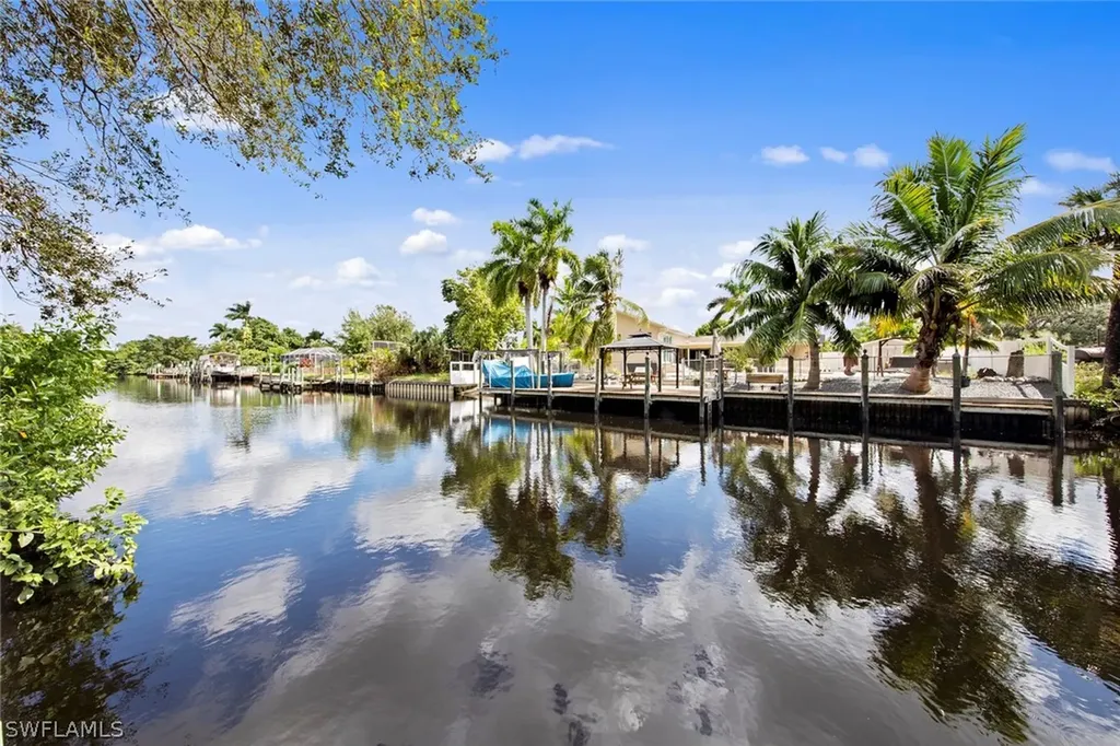 209 Kingston Drive Fort Myers FL 33905