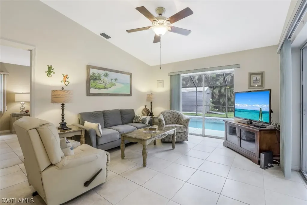 3106 SE 8th Place Cape Coral FL 33904