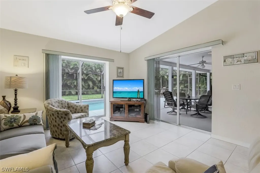 3106 SE 8th Place Cape Coral FL 33904