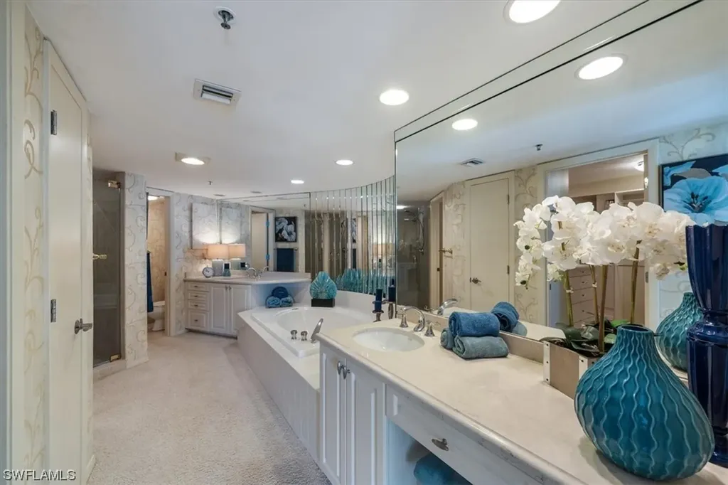 4651 Gulf Shore Boulevard N Naples FL 34103