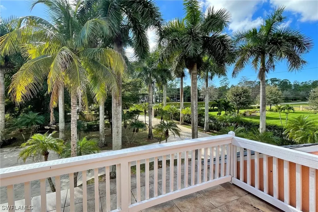 5791 Shady Oaks Lane Naples FL 34119