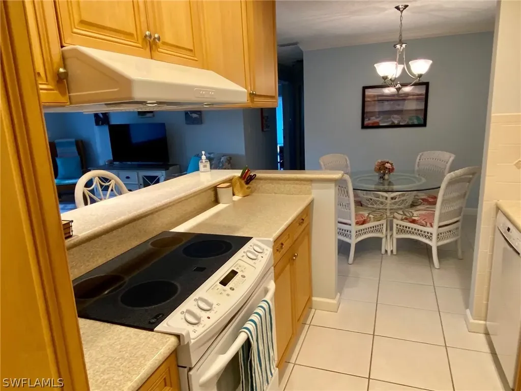 1610 Middle Gulf Drive Sanibel FL 33957