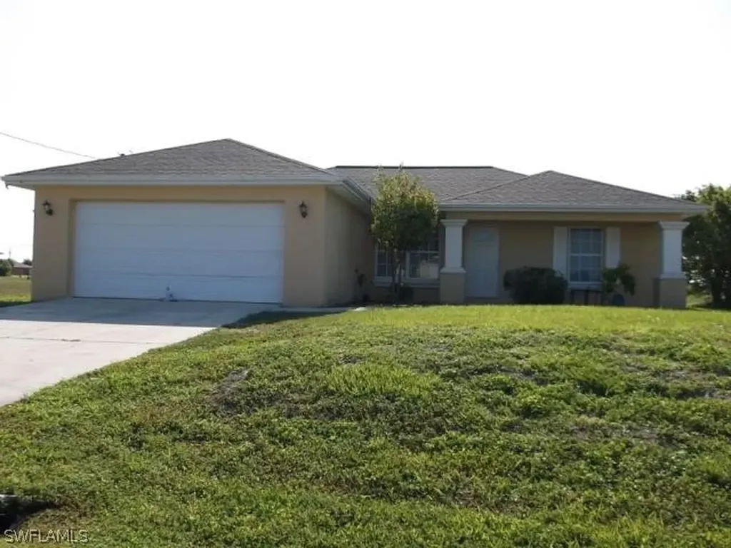 1709 NE 6th Place Cape Coral FL 33909