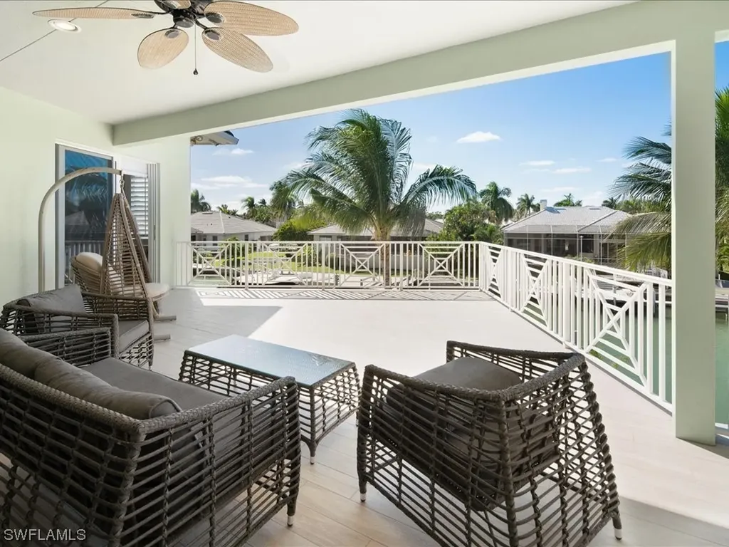 813 Magnolia Court Marco Island FL 34145