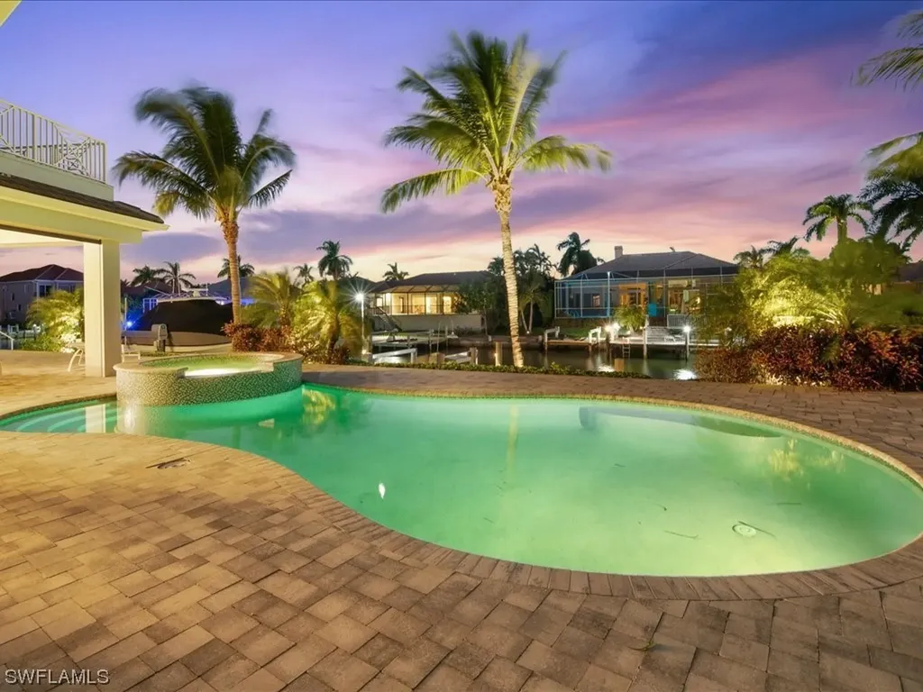 813 Magnolia Court Marco Island FL 34145