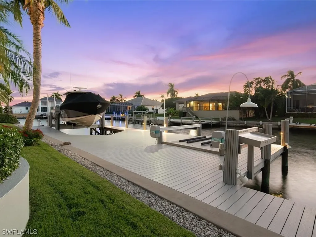813 Magnolia Court Marco Island FL 34145
