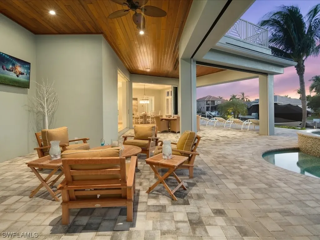 813 Magnolia Court Marco Island FL 34145