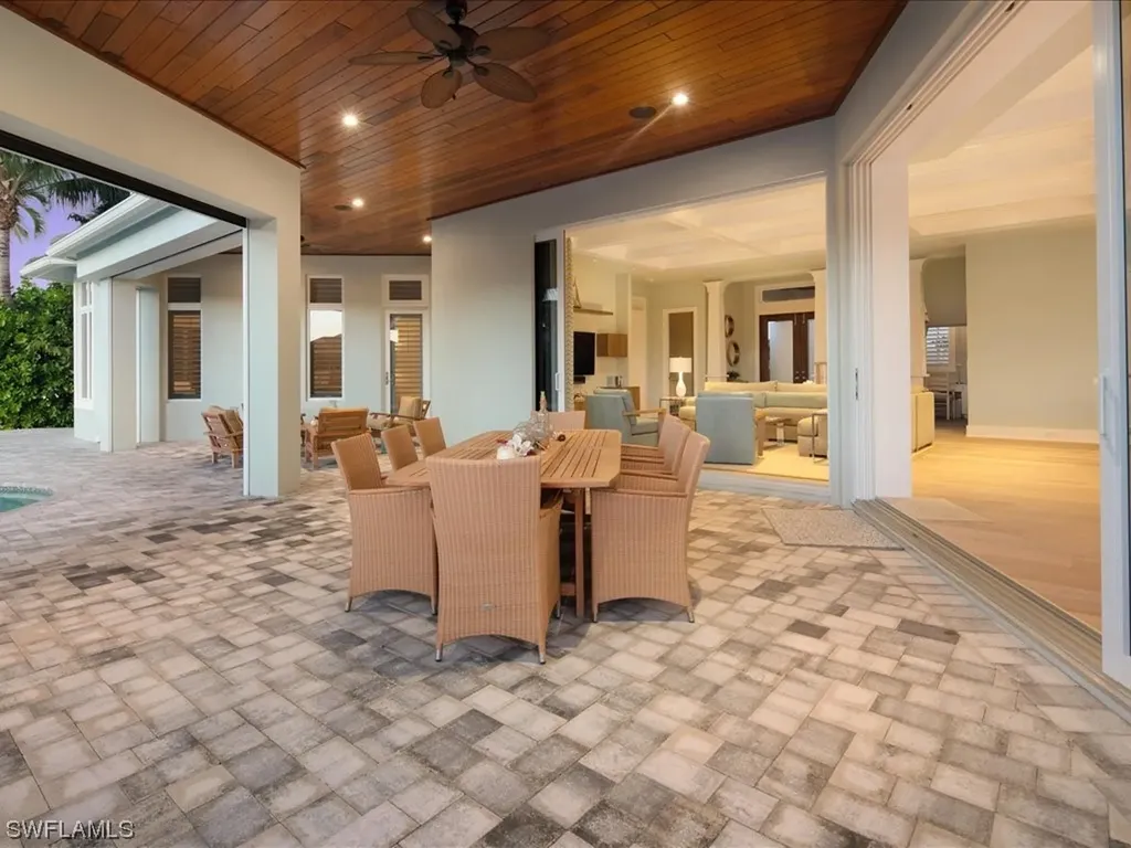 813 Magnolia Court Marco Island FL 34145