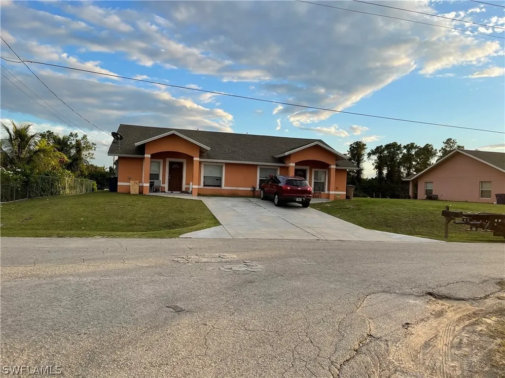 4409/4411 14th Street SW Lehigh Acres FL 33973