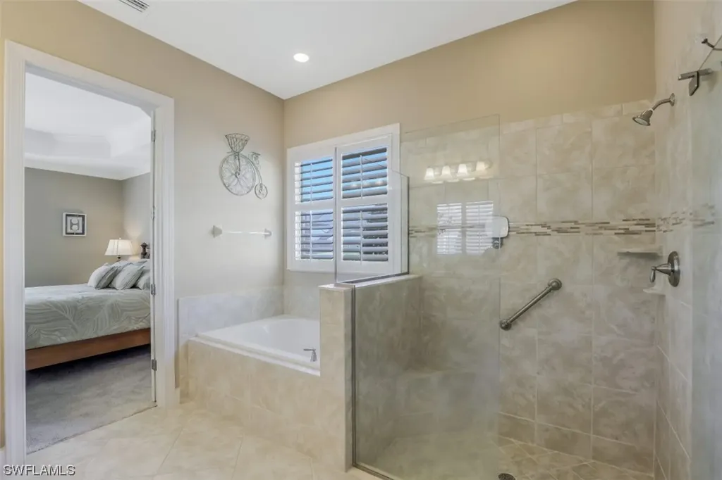 9005 Quarry Drive Naples FL 34120