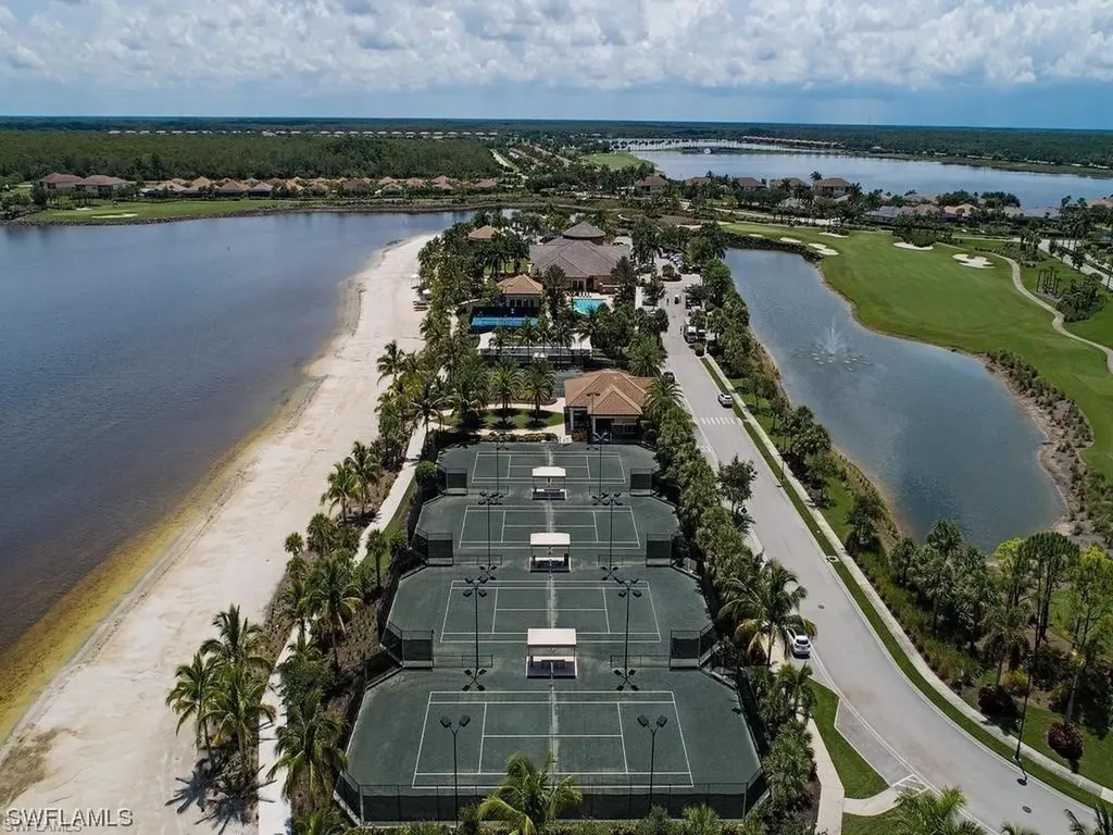 9005 Quarry Drive Naples FL 34120