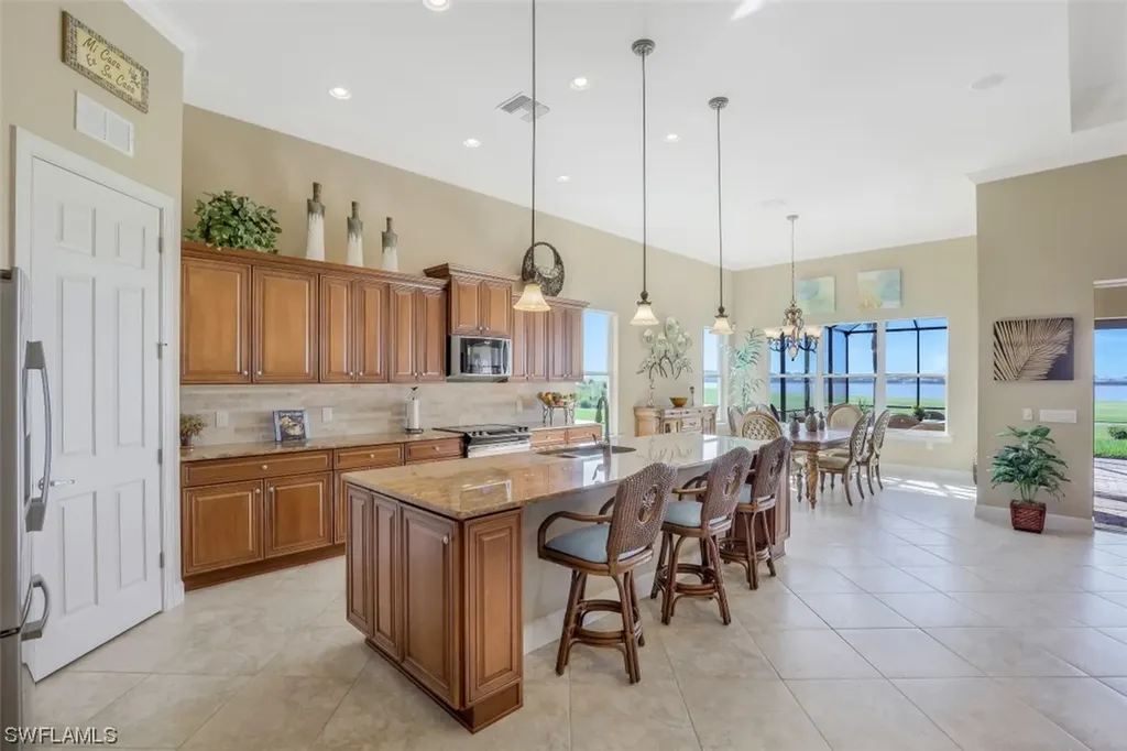 9005 Quarry Drive Naples FL 34120