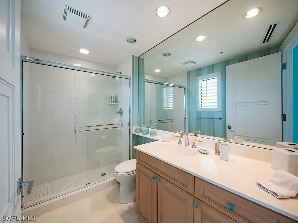 7575 Pelican Bay Boulevard Naples FL 34108